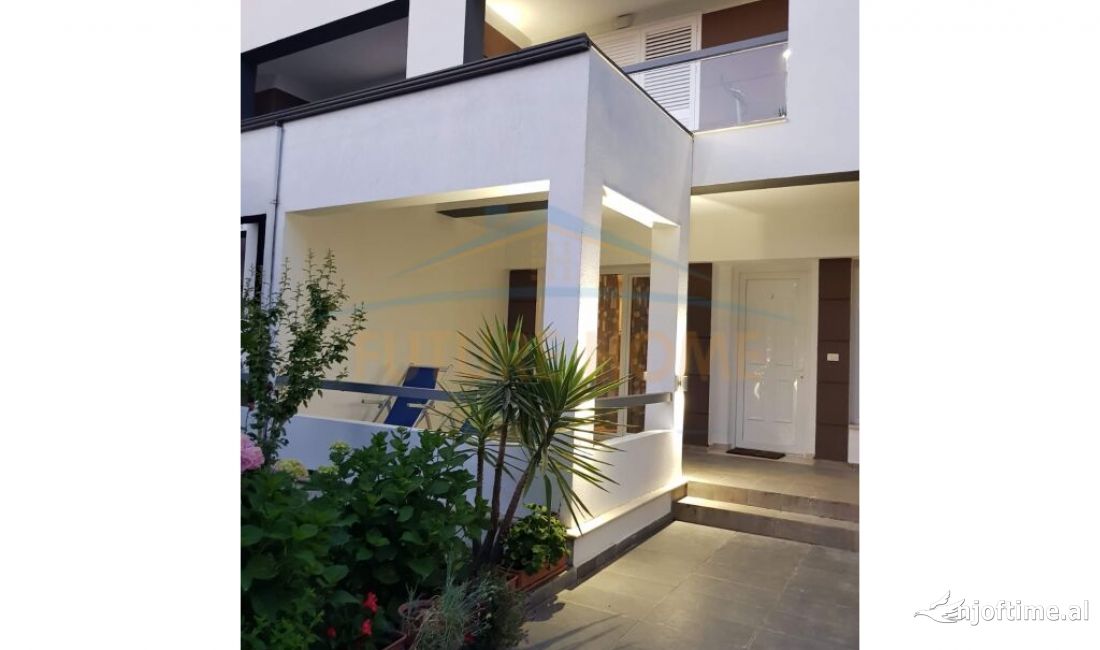 Villa di lusso in vendita a Durazzo 3+1, Arredato