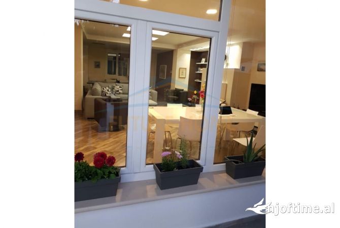 Villa di lusso in vendita a Durazzo 3+1, Arredato