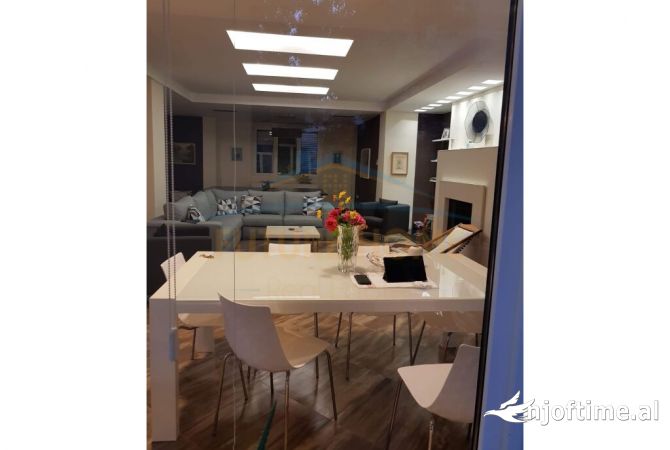 Villa di lusso in vendita a Durazzo 3+1, Arredato