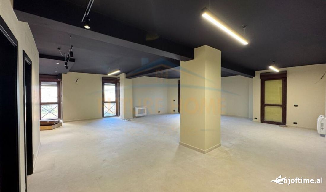  Apartament Per Zyra 3+1+2, Qender tek Torre Drin, Tirane.