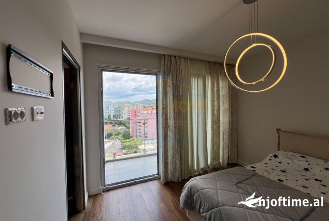 Shtepi me qera Apartament ne Tirane, 2+1, Mobilimi E mobiluar, Pagesa 2,500  Euro.