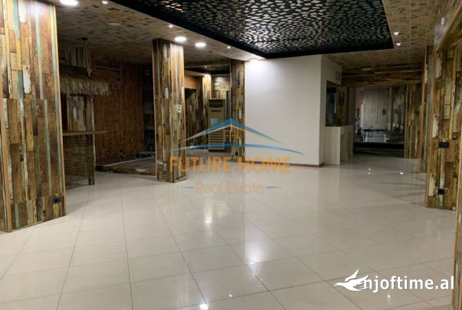 Jepet me Qira, Ambjent Biznesi, Myslym Shyri, Tirane.