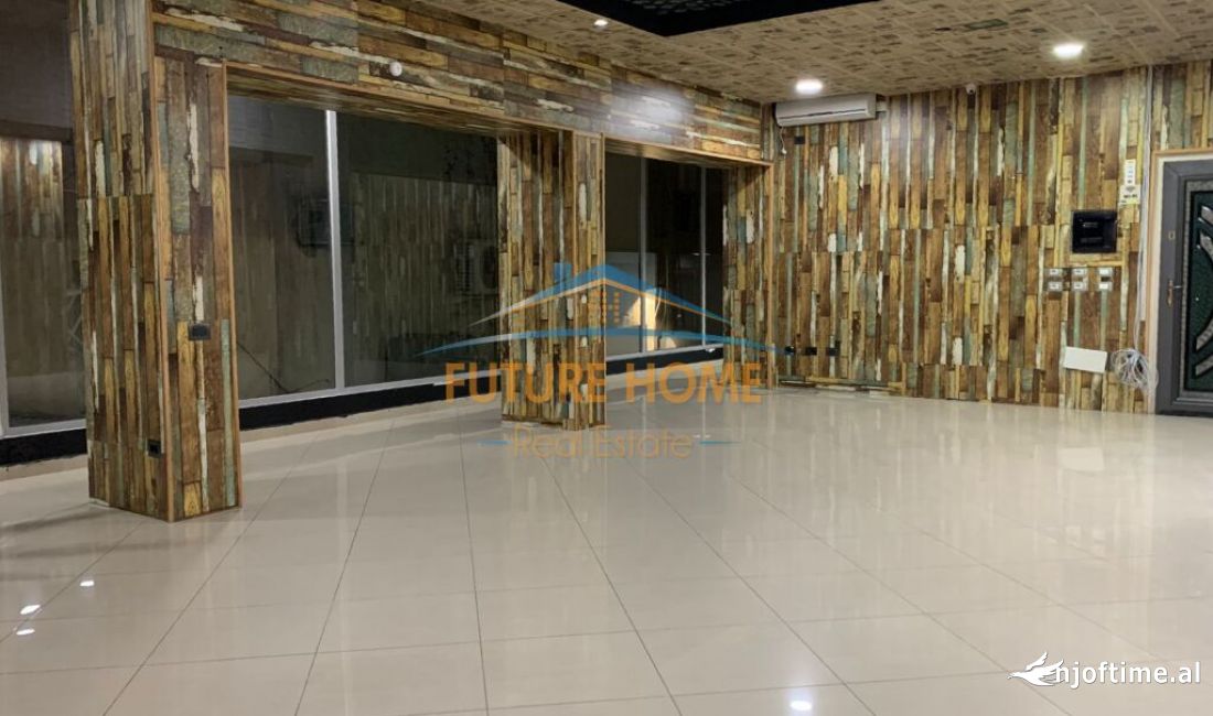 Jepet me Qira, Ambjent Biznesi, Myslym Shyri, Tirane.