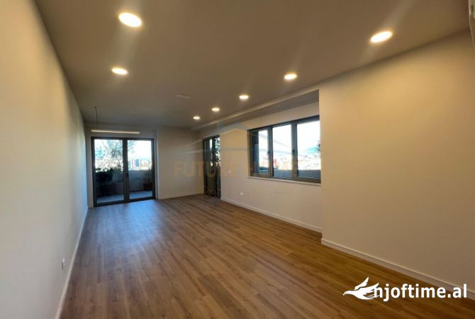 Shitet, Ambient Biznesi, Lion Park 1,Tirane