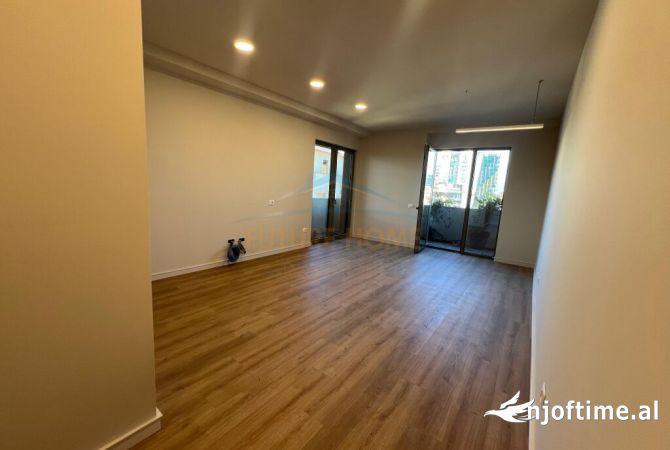 Shitet, Ambient Biznesi, Lion Park 1,Tirane