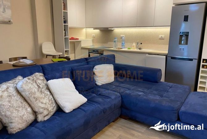 Appartamento in vendita a Tirana 1+1, Arredato