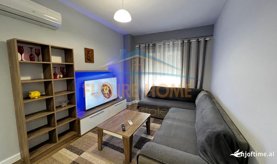 Shtepi me qera Apartament ne Tirane, 1+1, Mobilimi E mobiluar, Pagesa 500  Euro.