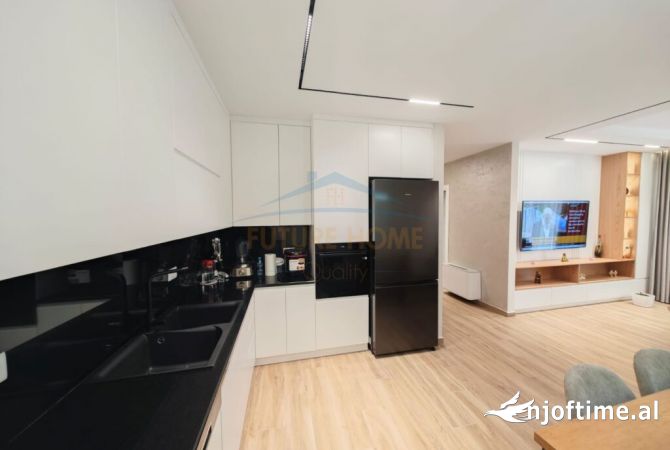 Appartamento in vendita a Tirana 3+1, Arredato