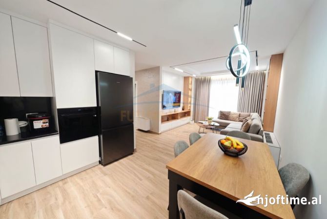 Shitet,Super, Apartament 3+1+2, Golden Park, Tirane.