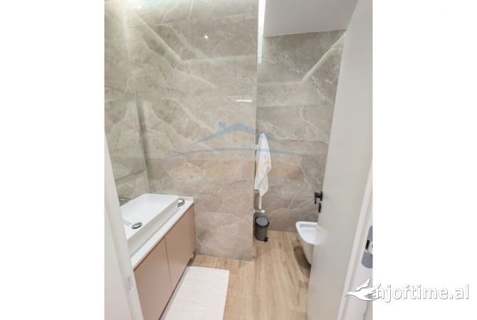 Appartamento in vendita a Tirana 3+1, Arredato