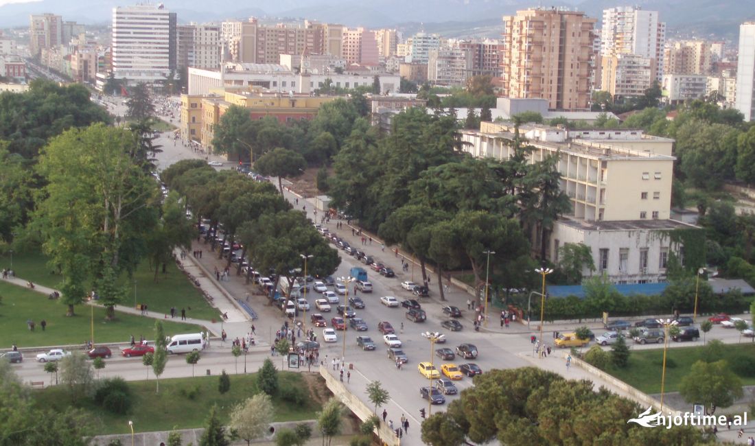 Ambient Biznesi,Per Shitje , Bulevardi Bajram Curri Tirane