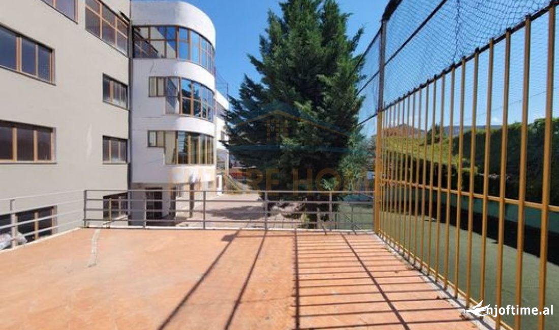 Qera, Ambjent Biznesi, Autostrada Tirane-Durres, Tirane