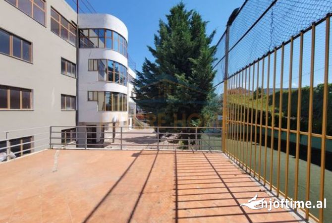 Qera, Ambjent Biznesi, Autostrada Tiranë-Durrës, Tiranë