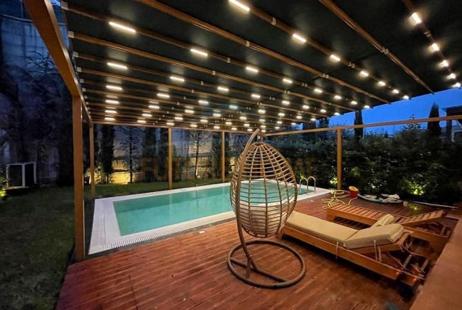 Villa di lusso in vendita a Tirana 4+1, Arredato