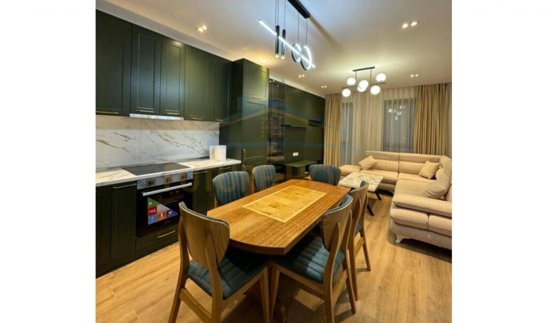 Shtepi me qera Apartament ne Tirane, 2+1, Mobilimi E mobiluar, Pagesa 750  Euro.