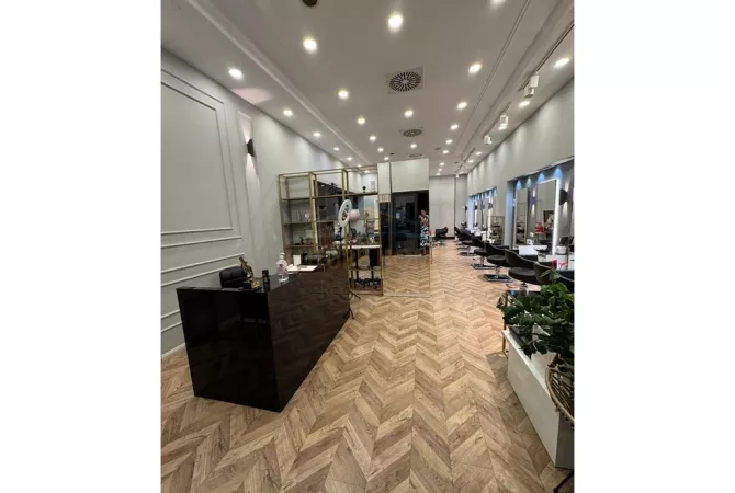 Business Property for Rent 1+1 in Tirana - 3,500 Euro