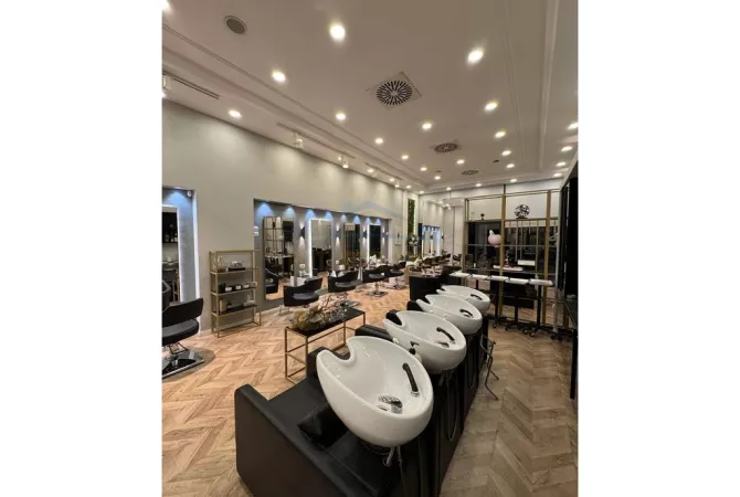 Qera, Ambient Biznesi, Rruga e Kosovareve, Tirane.