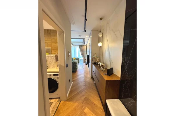 Shtepi ne shitje Apartament ne Tirane, 2+1, Mobilimi E mobiluar, Pagesa 370,000  Euro.