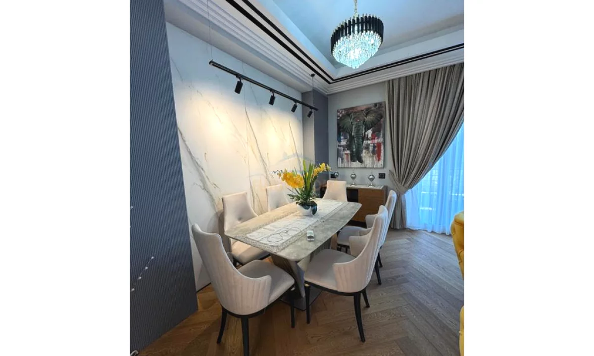 Shtepi ne shitje Apartament ne Tirane, 2+1, Mobilimi E mobiluar, Pagesa 370,000  Euro.