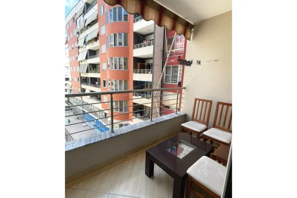 Shtepi ne shitje Apartament ne Tirane, 2+1, Mobilimi E mobiluar, Pagesa 158,000  Euro.