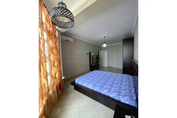 Shtepi ne shitje Apartament ne Tirane, 2+1, Mobilimi E mobiluar, Pagesa 158,000  Euro.