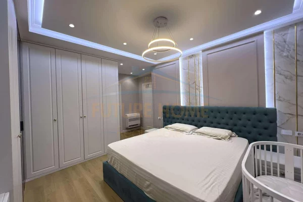 Shtepi ne shitje Apartament ne Tirane, 3+1, Mobilimi E mobiluar, Pagesa 245,000  Euro.