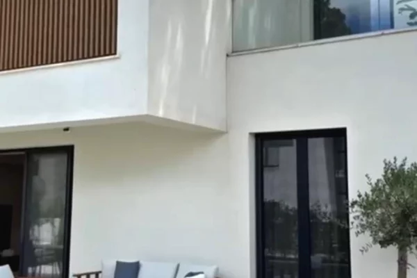 Casa privata/Indipendente in vendita a Durazzo 5+1, Arredato