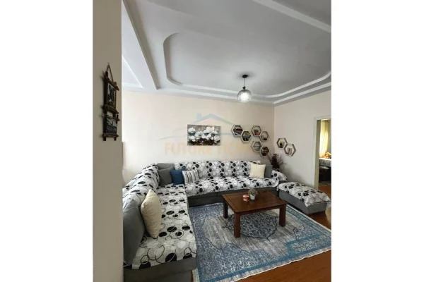 Casa privata/Indipendente in vendita a Tirana 3+1, Arredato