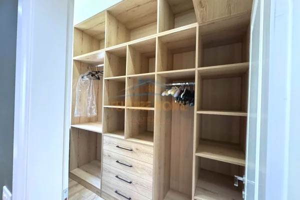 Casa in vendita 2+1 a Tirana - 2,050,000 Euro