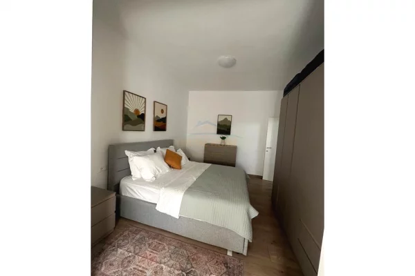 Shtepi me qera Apartament ne Tirane, 2+1, Mobilimi E mobiluar, Pagesa 850  Euro.