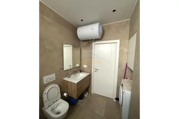 Shtepi me qera Apartament ne Tirane, 2+1, Mobilimi E mobiluar, Pagesa 850  Euro.