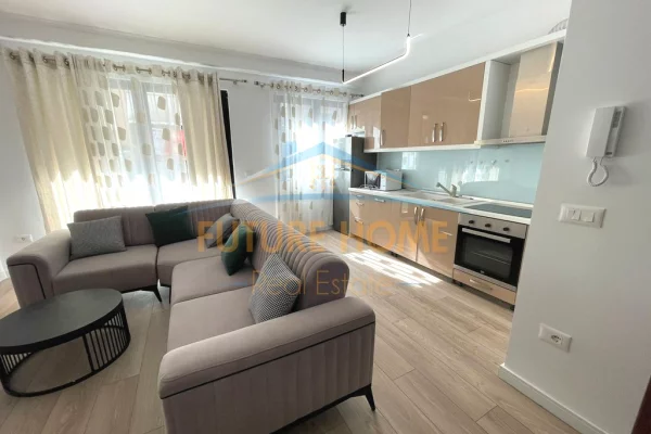Shtepi me qera Apartament ne Tirane, 2+1, Mobilimi E mobiluar, Pagesa 800  Euro.