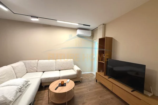 Shtepi me qera Apartament ne Tirane, 2+1, Mobilimi E mobiluar, Pagesa 900  Euro.