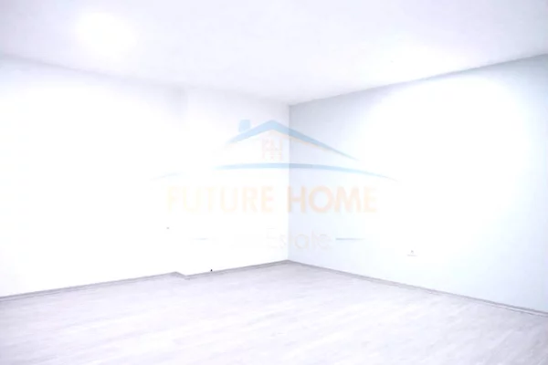 Shtepi me qera Apartament ne Tirane, 2+1, Mobilimi Bosh, pa mobiluar, Pagesa 900  Euro.