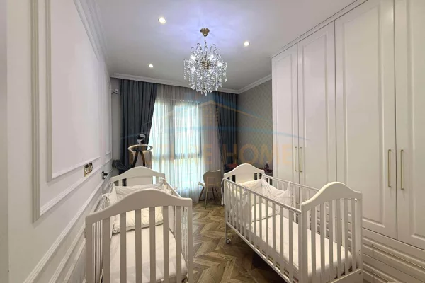 Appartamento in vendita a Tirana 2+1, Arredato