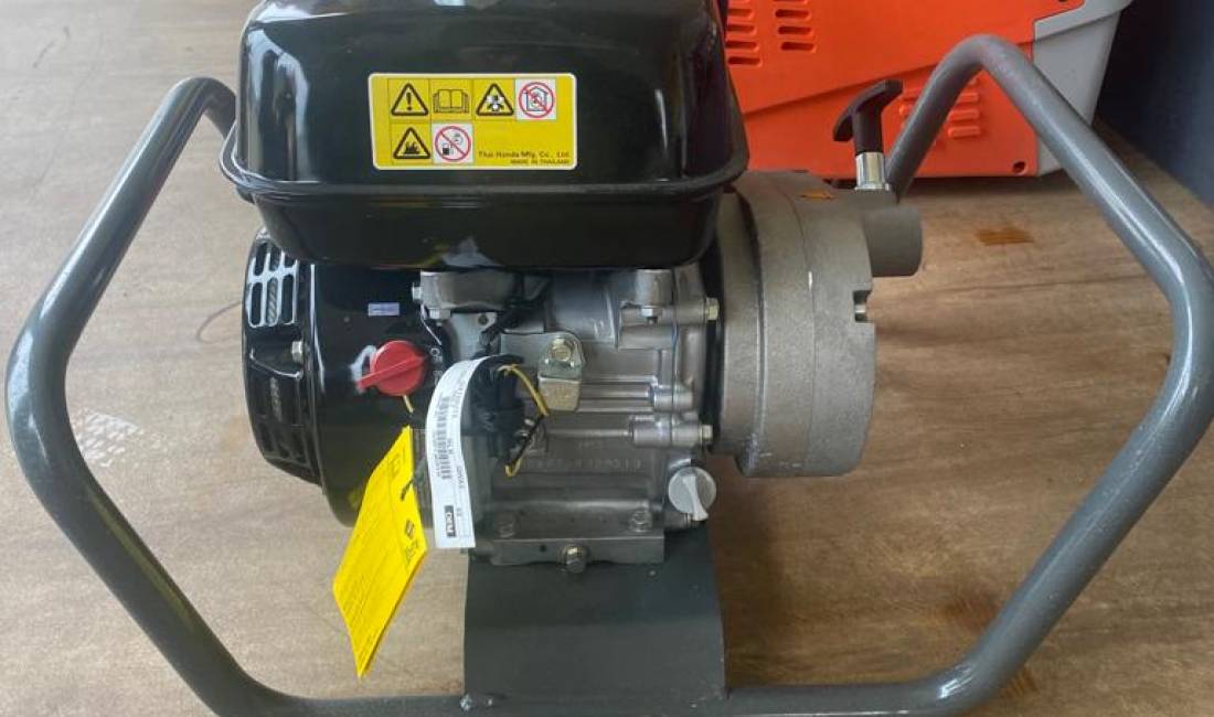 Vibrator i brendshem betoni model A5000