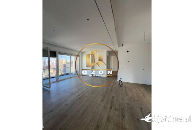 Apartament 2+1 me Qera per biznes, Tek Rr.Dibres.