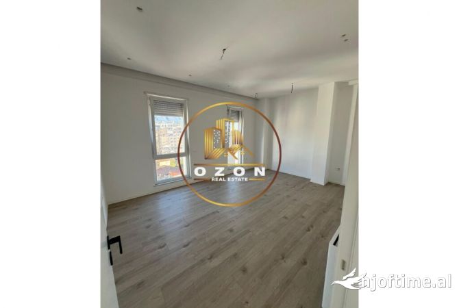 Apartament 2+1 me Qera per biznes, Tek Rr.Dibres.