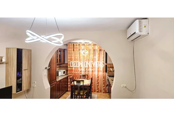 Shtepi me qera Apartament ne Tirane, 2+1, Mobilimi E mobiluar, Pagesa 70,000  Leke.