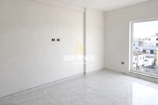 Shtepi me qera Apartament ne Tirane, 2+1, Mobilimi Bosh, pa mobiluar, Pagesa 60,000  Leke.