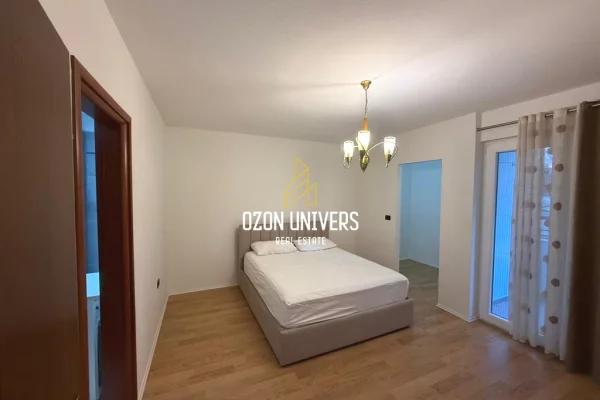 Shtepi me qera Apartament ne Tirane, 1+1, Mobilimi Pjeserisht e mobiluar, Pagesa 650  Euro.