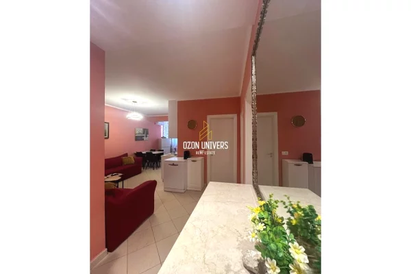 Appartamento in vendita a Durazzo 2+1, Arredato