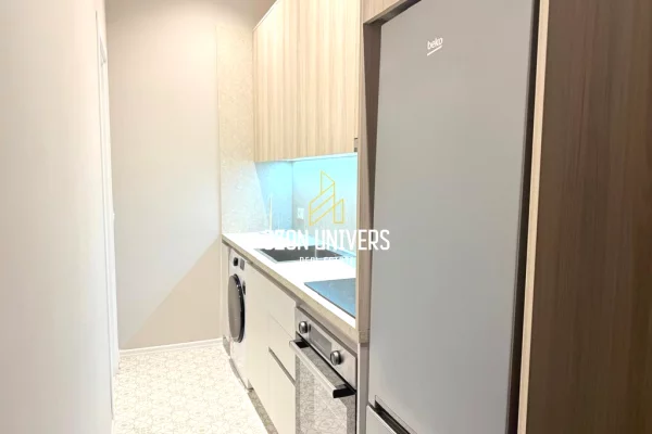 Appartamento in vendita a Tirana 2+1, Arredato