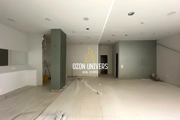 Ambient biznesi për Qira, Prane Globe tek Rruga Kavajës!