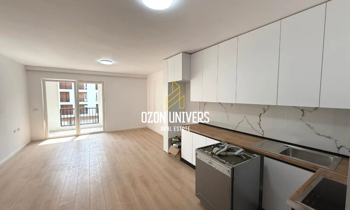 Shtepi me qera Apartament ne Tirane, 2+1, Mobilimi Pjeserisht e mobiluar, Pagesa 50,000  Leke.