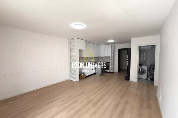 Shtepi me qera Apartament ne Tirane, 2+1, Mobilimi Pjeserisht e mobiluar, Pagesa 50,000  Leke.