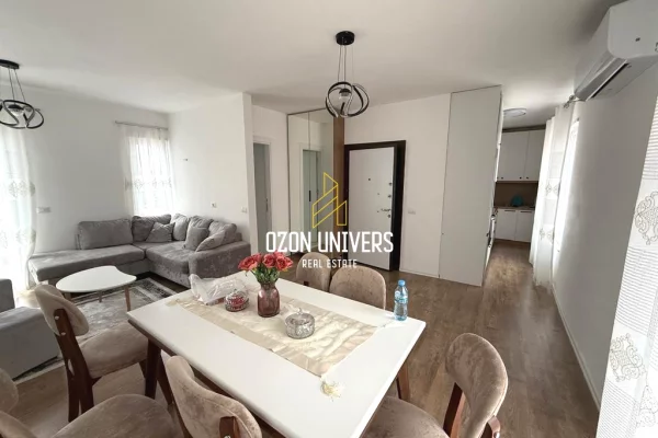 Shtepi me qera Apartament ne Tirane, 2+1, Mobilimi E mobiluar, Pagesa 55,000  Leke.