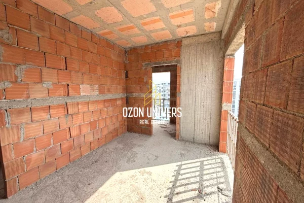 Appartamento in vendita a Tirana 2+1, Vuoto