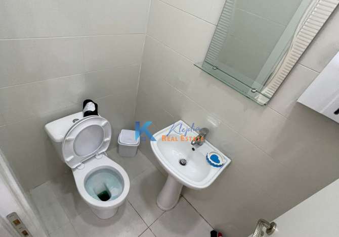 Ambient biznesi me qera 1+1 ne Tirane - 35,000 Leke