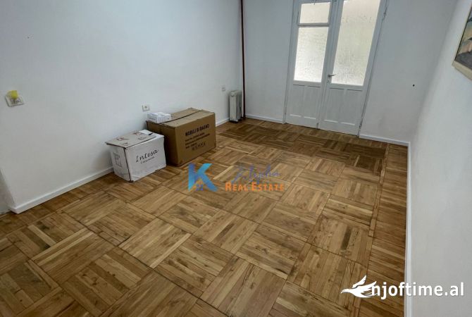 Ambient zyrash per qira ne Myslym Shyr